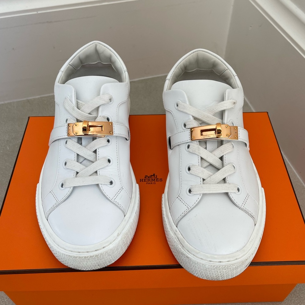 Hermes Day Sneaker in white with rose gold Kelly buckle